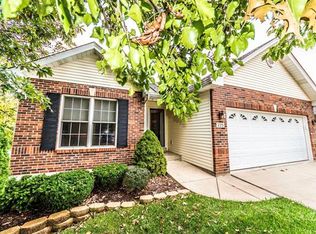 225 Fairgate Dr, Saint Peters, MO 63376