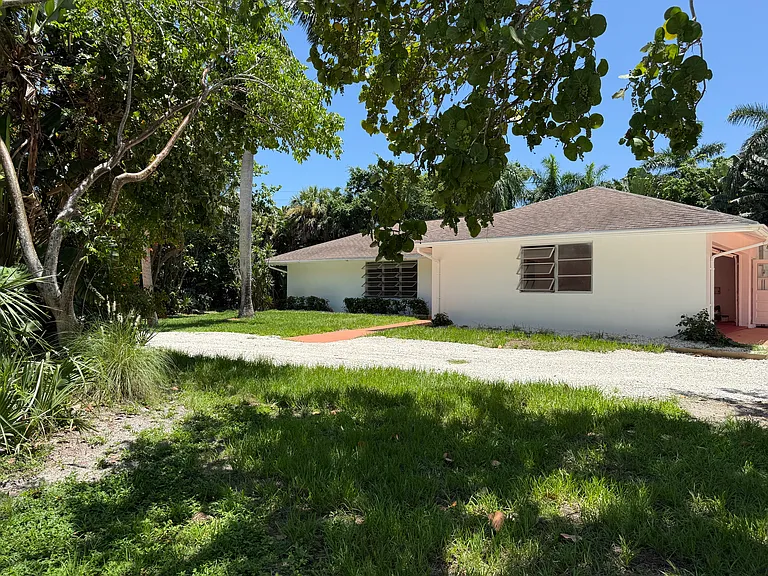 1 Indialucie Pkwy — Photo 33