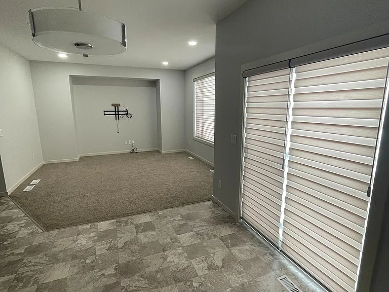 114 Douglas Henning Bay — Photo 15