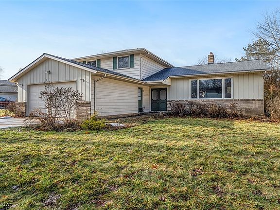 2nd image of 32936 N Roundhead Dr