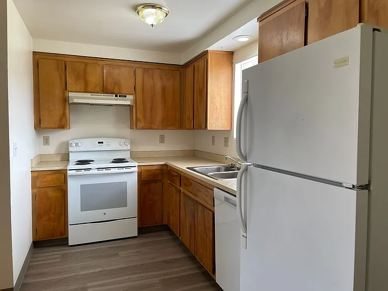 2024 NE Fairview Ave #A — Photo 7