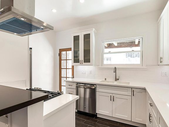 3rd image of 5315 W 8th St