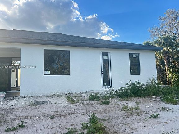 3rd image of 612 Palmetto Ave