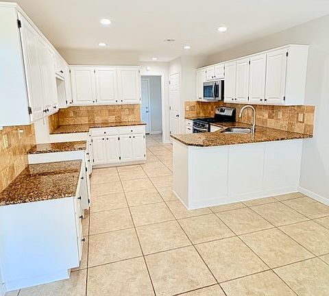 2nd image of 3405 W Margaret Pl