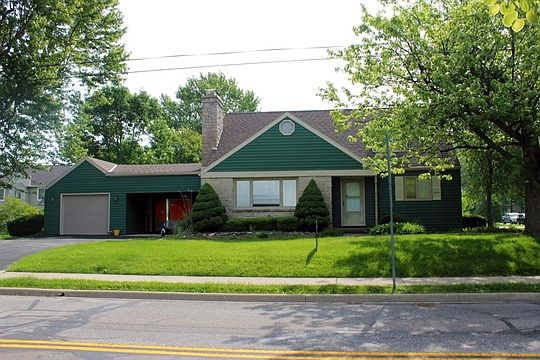 1st image of 290 Grove St