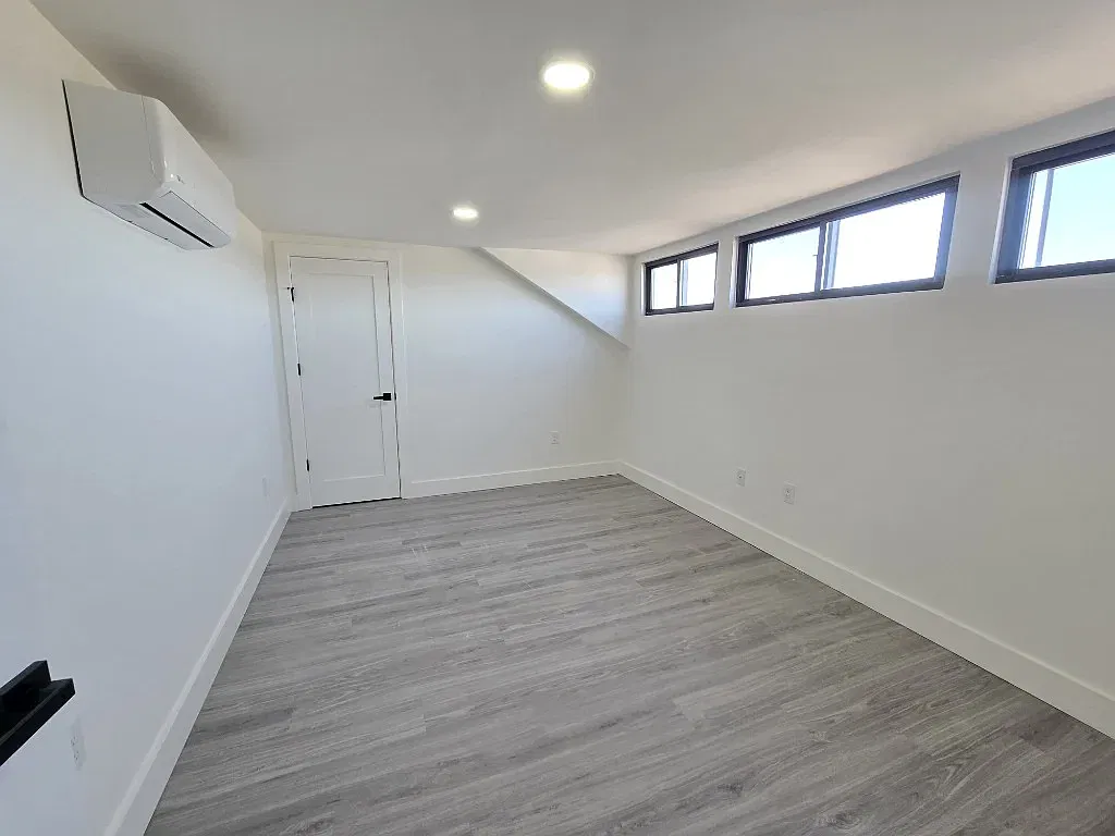 3 bed, $3,400 — Photo 4