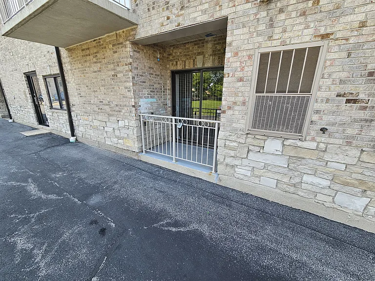 7325 Oakwood Ave #1B — Photo 16