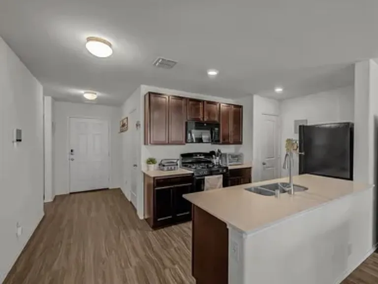 5689 McClelland St — Photo 5