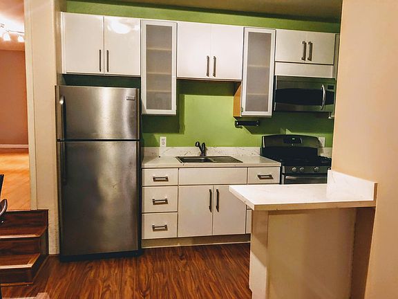 4th image of 549 27th Ave #A