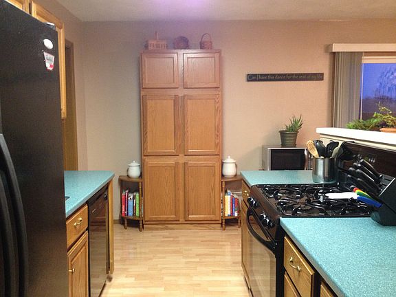 4th image of 1734 Fountainbleu Dr