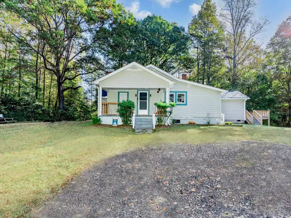 2515 Motlow Creek Rd, Campobello, SC 29322