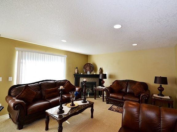 2nd image of 7511 NE 61st Way