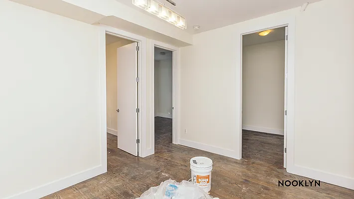 Rented by Nooklyn NYC LLC | media 30