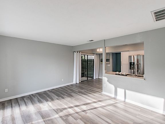 5th image of 16674 Brigadoon Dr