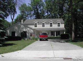 5464 Overhill Dr, Saginaw, MI 48603