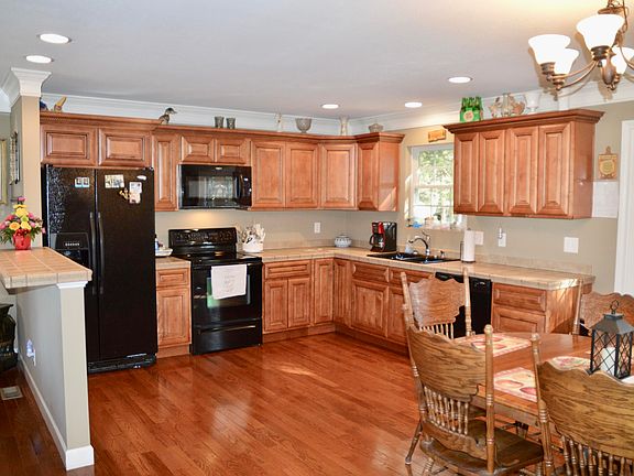 5th image of 342 Joshua Landing Ct