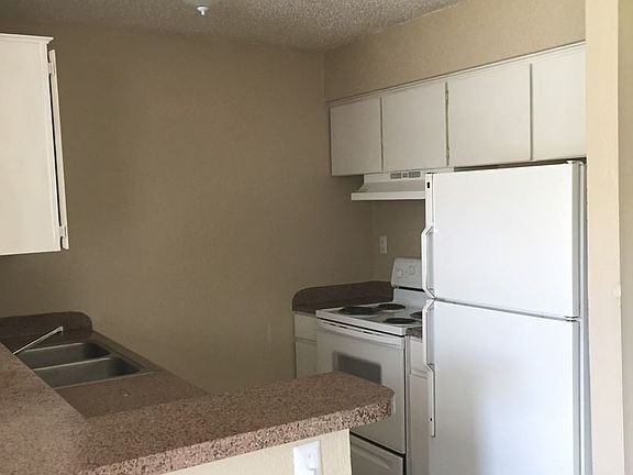 3rd image of 700 Industrial Blvd APT 114