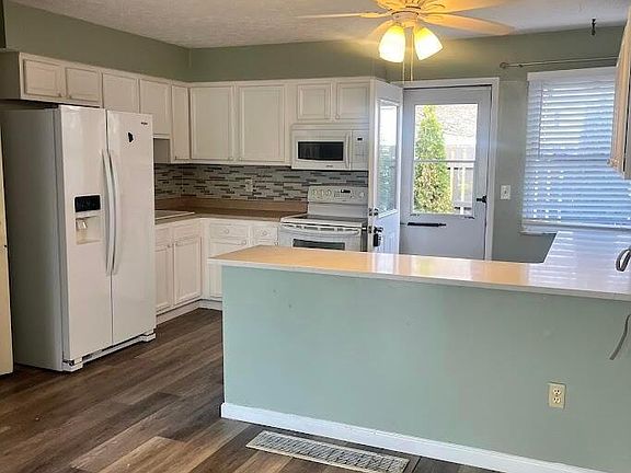 5th image of 2270 Laurelwood Dr