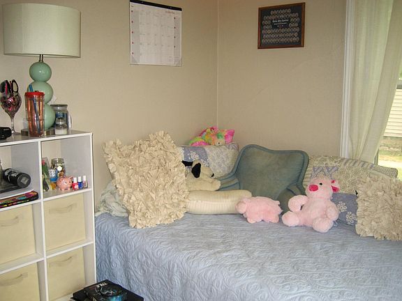 4th image of 126 W Wabasha St APT 2