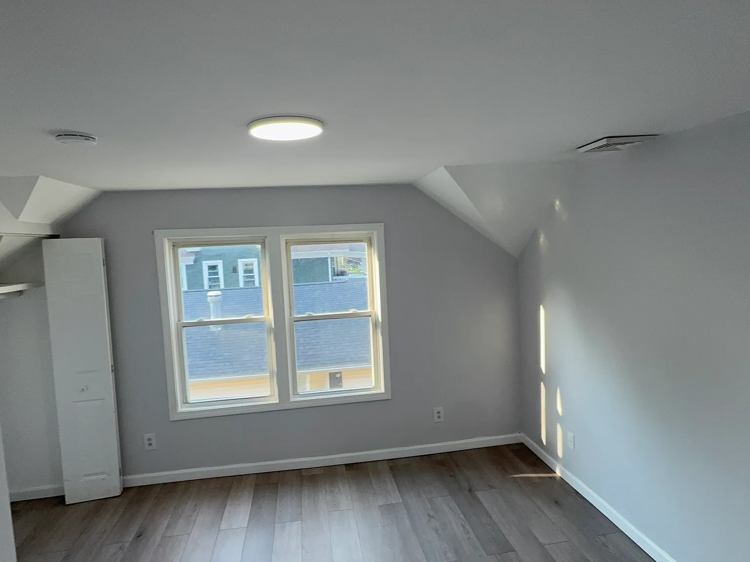 2 bed, 734 sqft, $1,650 — Photo 4