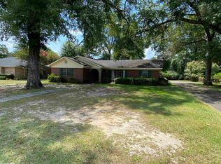 106 Douglas Ln, Brewton, AL 36426