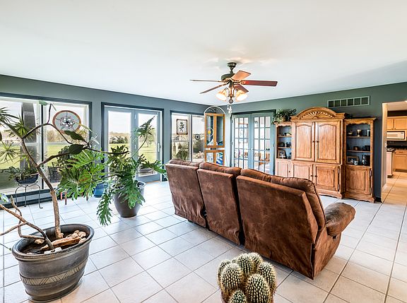 5th image of 2976 Cottonwood Ln