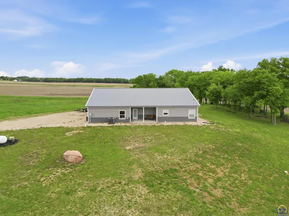 32829 E Springcreek Rd, Paxico, KS 66526