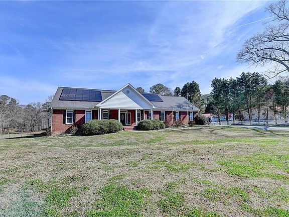 5th image of 1622 New Hope Rd