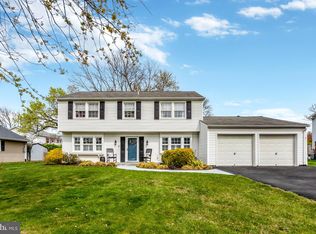 4203 Mellwood Ln, Fairfax, VA 22033
