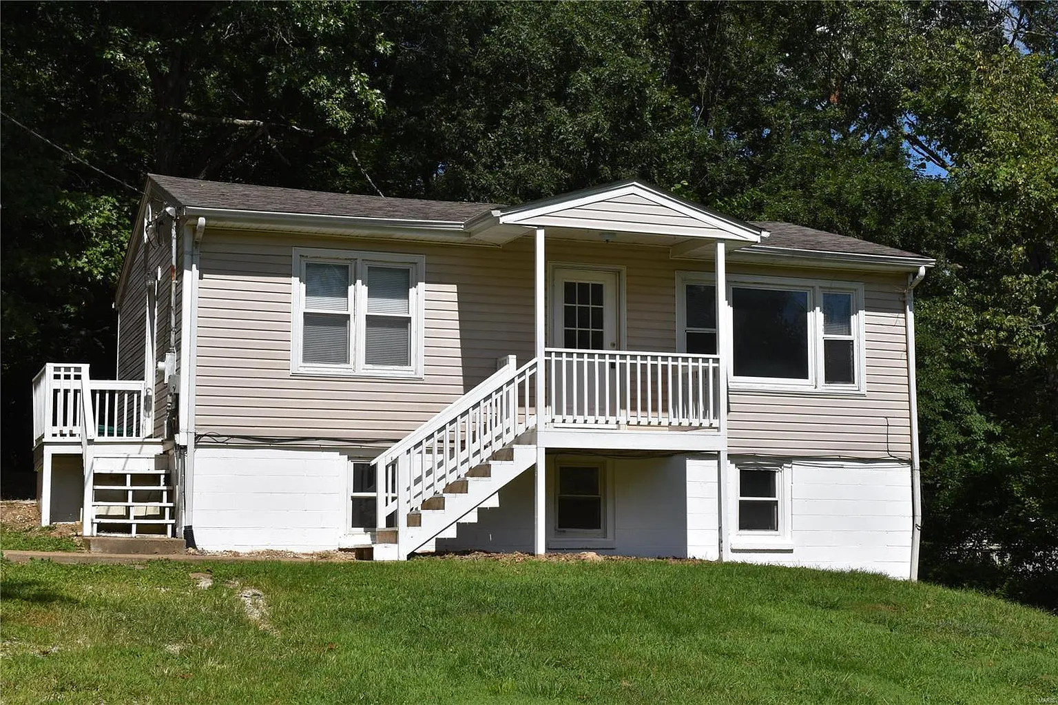 9257 Forest Dr photo 1