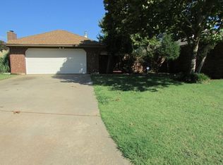 3042 NE Stratford Cir, Lawton, OK 73507
