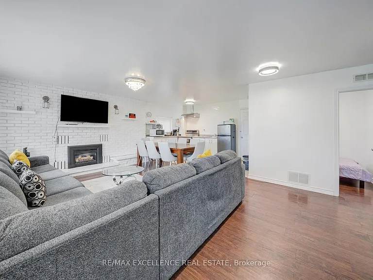 12575 Niagara River Pkwy — Photo 27