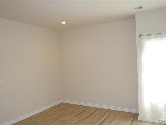 5th image of 489 N Via Colinas