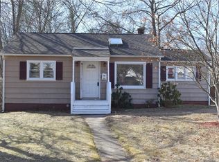 33 Suffolk St, Waterbury, CT 06704