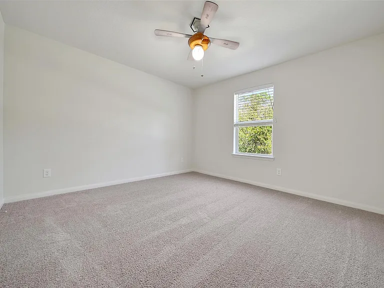 305 Crooked Pine Ct — Photo 28