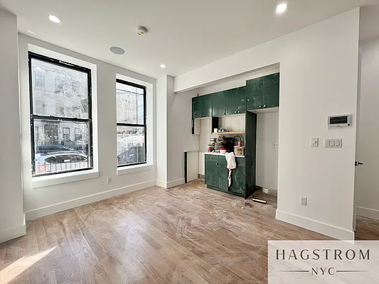 Rented by Hagstrom Management Inc | media 29