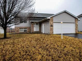 8644 E 123rd Pl, Crown Point, IN 46307