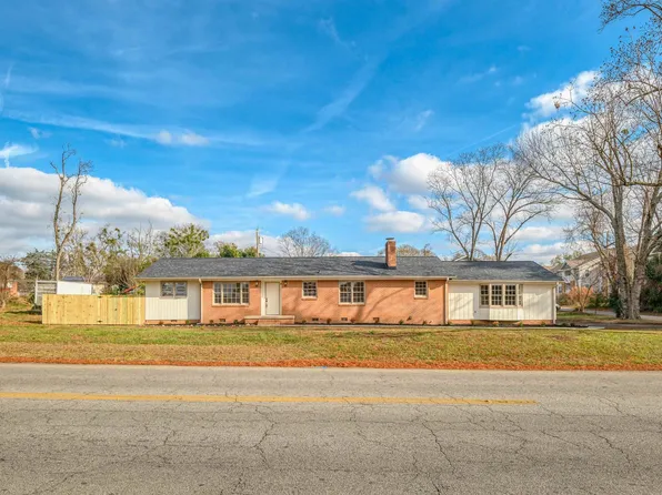 405 Oak Grove Rd, Spartanburg, SC 29301