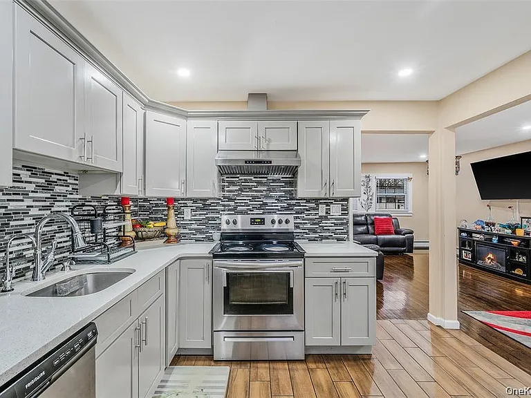 508 Nostrand Ave — Photo 3