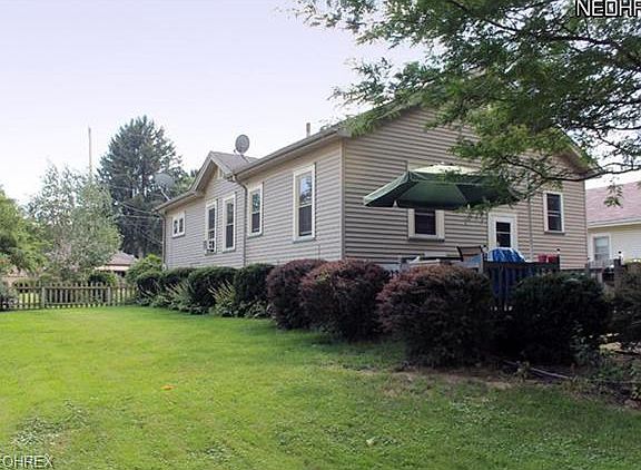 2nd image of 132 Hollywood Ave