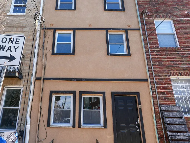 1335 S 8th St — Photo 23
