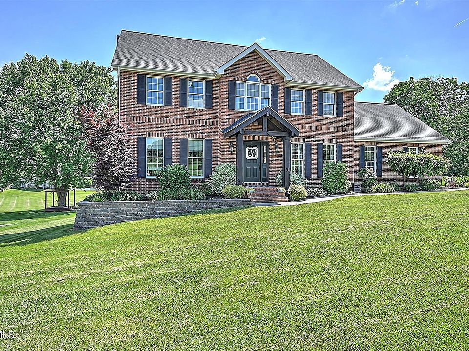 1st image of 204 Keeland Dr