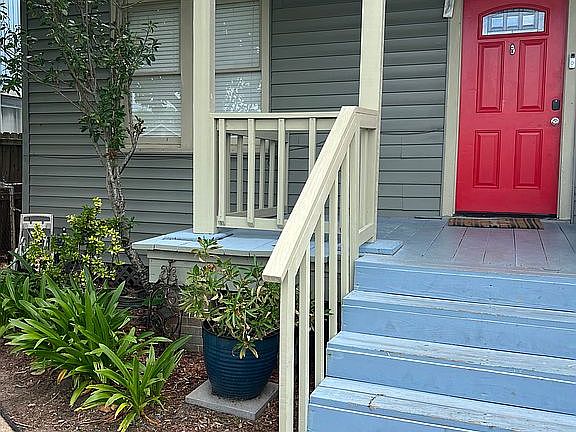 3rd image of 917 Avenue K