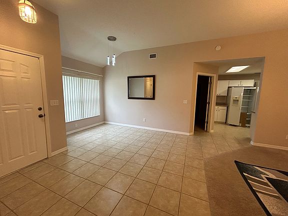 4th image of 1113 Monticello Ln APT 2