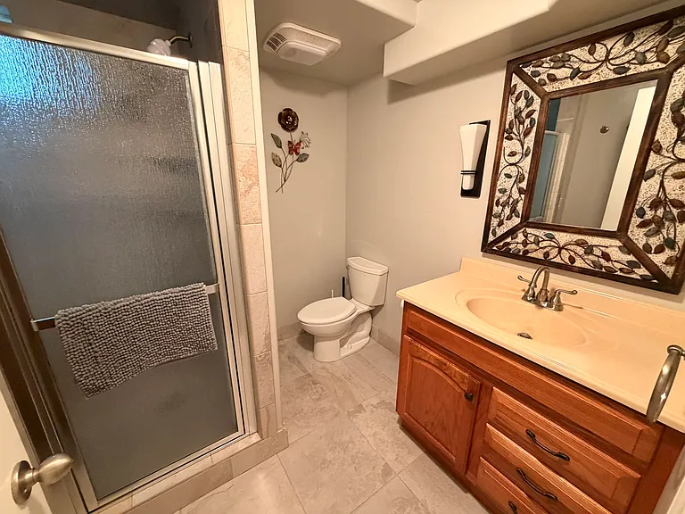 1216 Robin Dr — Photo 35