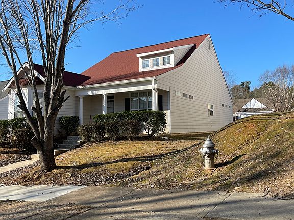 3rd image of 610 Brookwater Dr