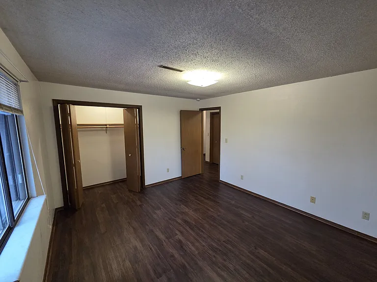 1614 Amelia St #3B — Photo 9