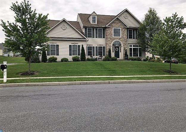 1st image of 66 Sweetwater Ln