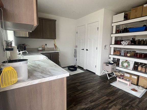 4th image of 50238 Headley Rd