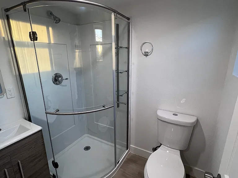 1224 W 37th Pl — Photo 111